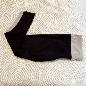 Layer 8 performance sport pants large